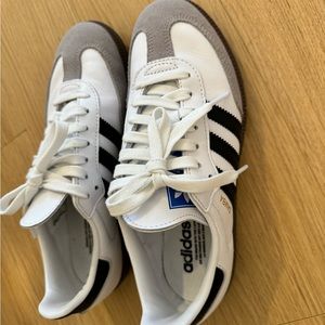 Adidas samba Women 7.5